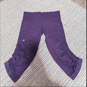 Lululemon in the flow crops